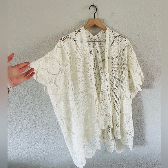 Soft Surroundings Crochet Scallop Edge Duster - Picture 1 of 8